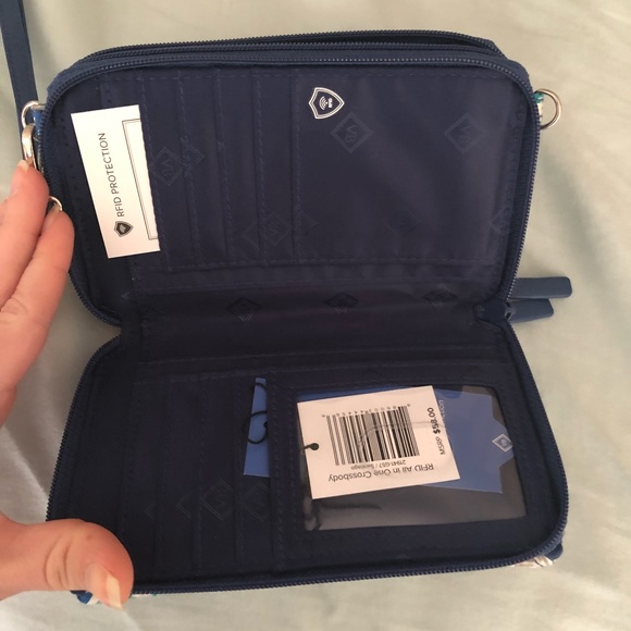 VB wristlet/crossbody - Picture 4 of 6